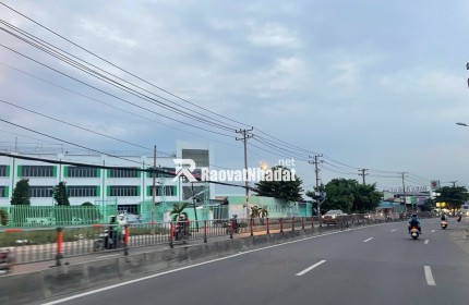 7 tỷ 2 - 100m ngang hơn 8m nhà 3 tầng kiên cố sát Vạn Phúc City - HẺM XE HƠI TỚI CỬA